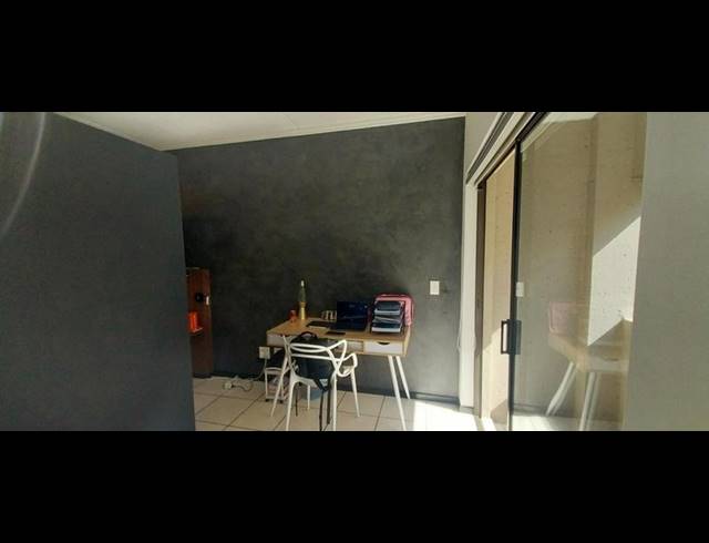 0 BEDROOM APARTMENT FOR SALE IN PAULSHOF EXT